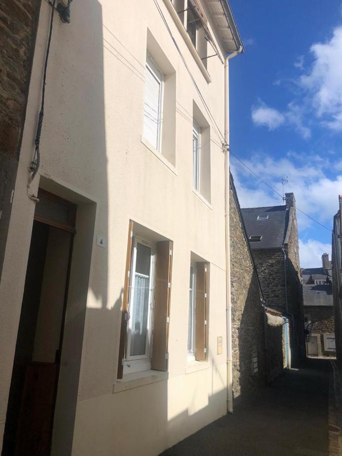 Appartement Rue Nationale - Port De La Houle Канкаль Экстерьер фото